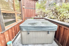 Outdoor 2 person hot tub