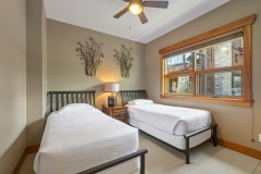 Twin Bedroom