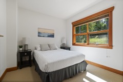 Queen Bed