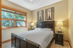 Queen Bedroom