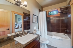 Main Bathroom Up