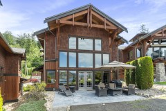Lodge 4 Exterior