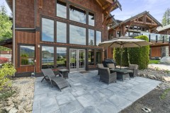 Lodge 4 Exterior